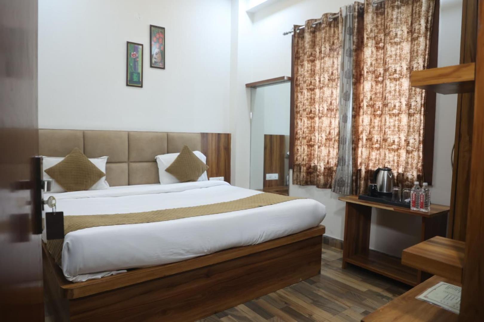 Hotel Taj Sarovar Agra (Uttar Pradesh)