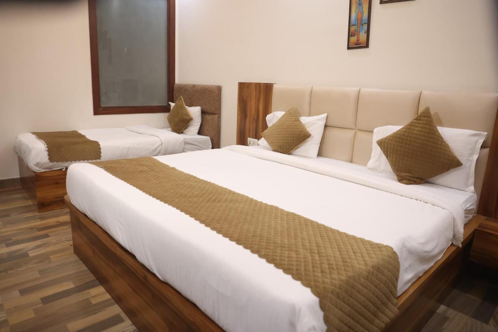 Hotel Taj Sarovar Agra (Uttar Pradesh)